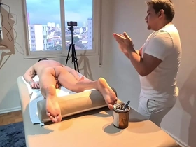 Massagista gostoso me deixou no tesão