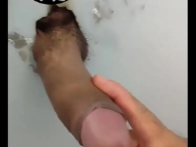 Glory hole baños públicos