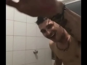 Paulo furlan  batendo um