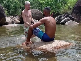 Loirinho levando rola